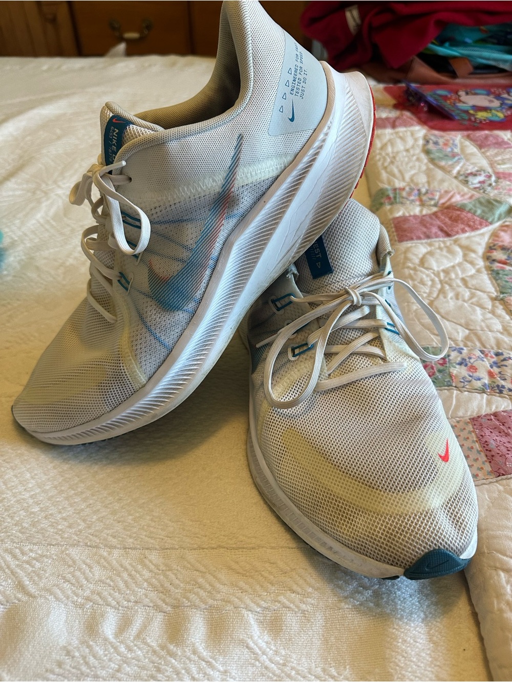 Mens Nike Quest White Athletic Running Shoes with Light Blue and Coral Accents